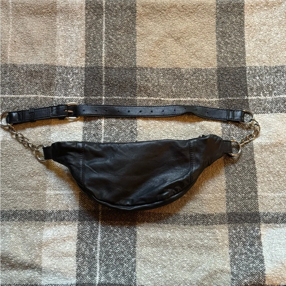 Free People calf skin leather Black Leather belt Bag silver hardware - Picture 2 of 8